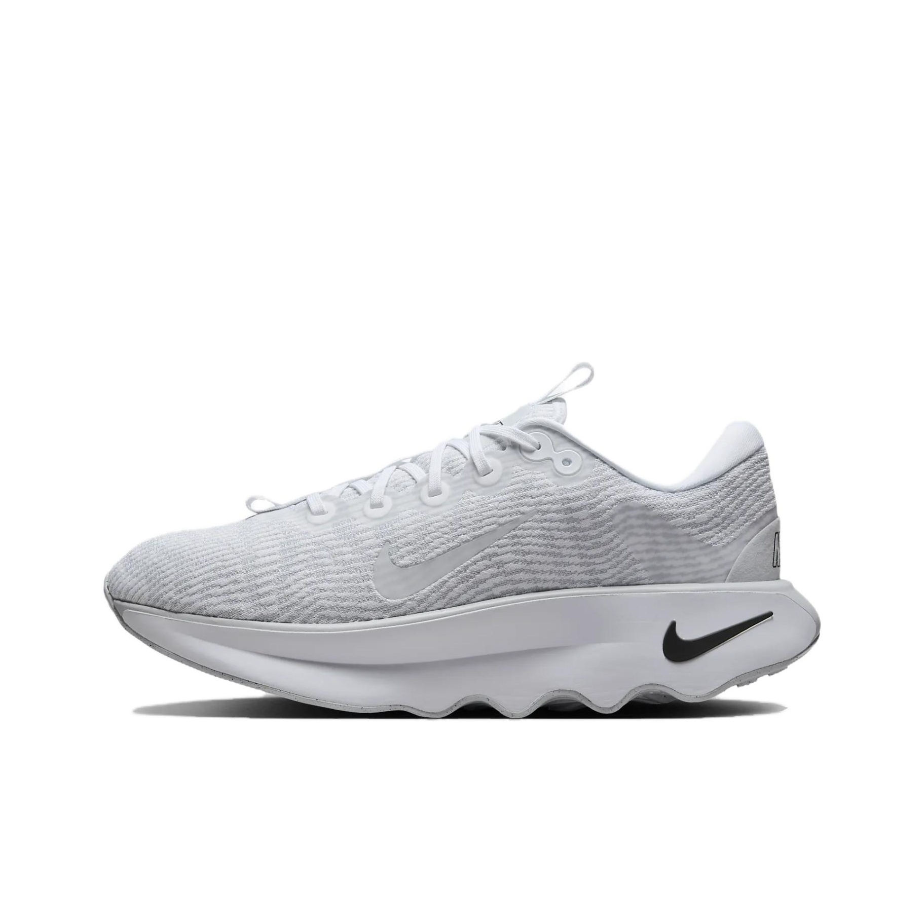 Men Shoes Nike - حذاء نايك موتيفا للمشي للرجال منخفض