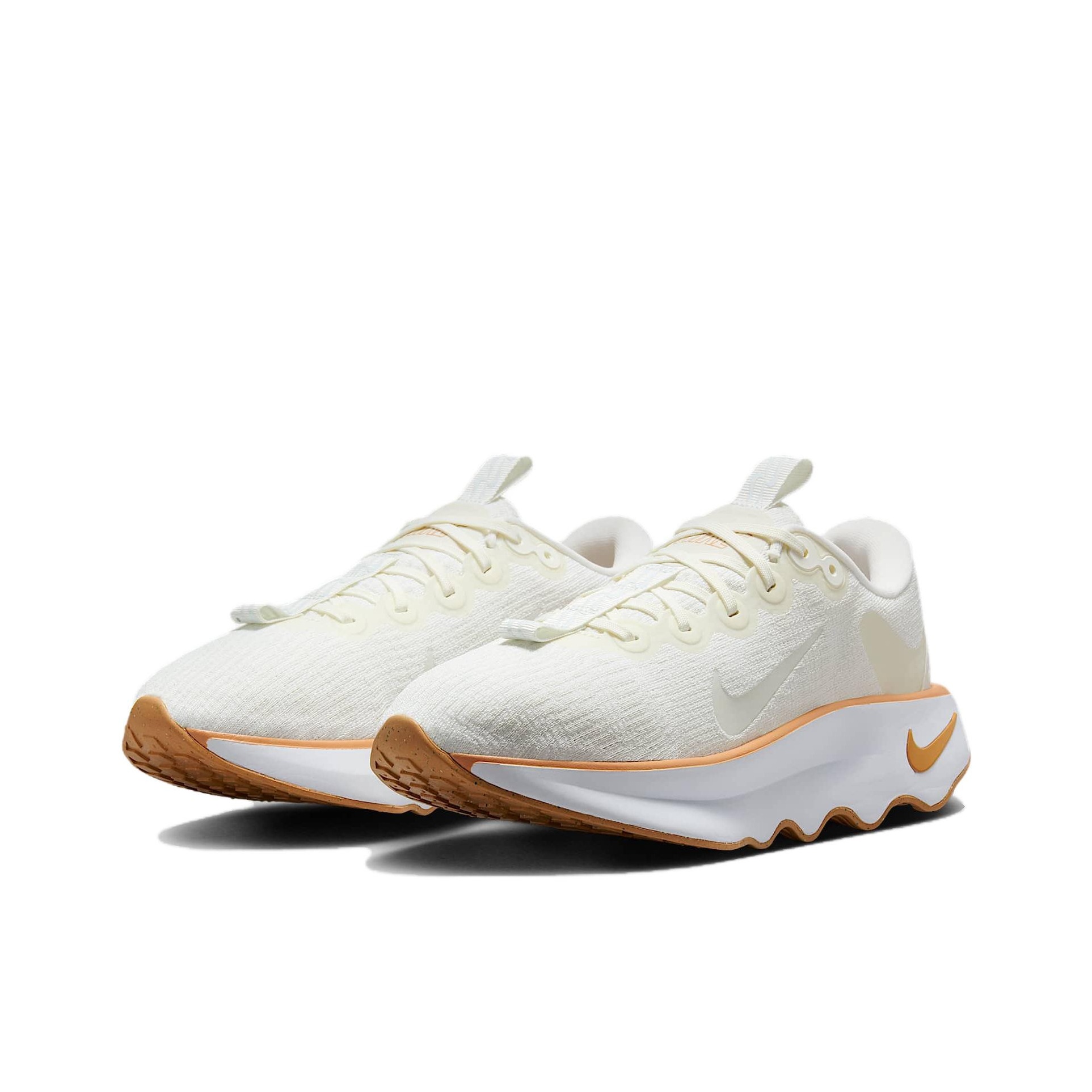 حذاء نايك موتيفا للمشي للنساء  - مراجعة Men Shoes Nike وسعره