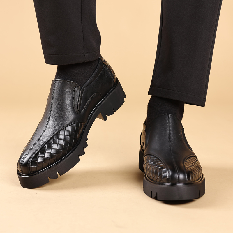أحذية جلدية سوداء للرجال سميكة - مراجعة Men Shoes Prada وسعره