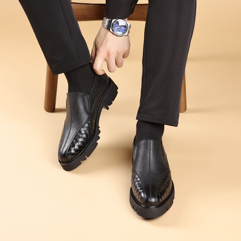 أحذية جلدية سوداء للرجال سميكة - مراجعة Men Shoes Prada وسعره