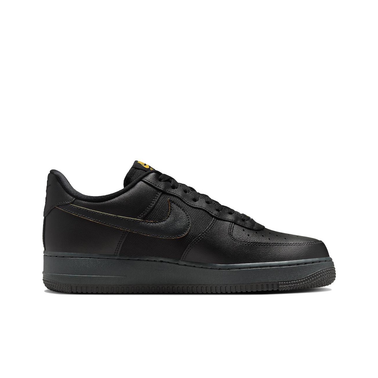 حذاء نايك إير فورس 1 منخفض الر - مراجعة Men'S Shoes Nike Air Force وسعره