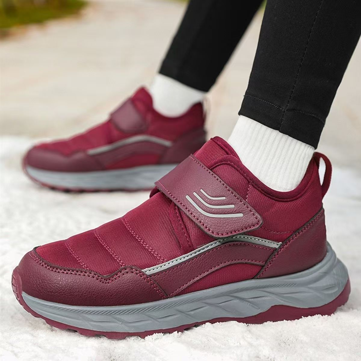 أحذية شتوية جديدة للرجال بمقاس - مراجعة Men Shoes Velcro وسعره