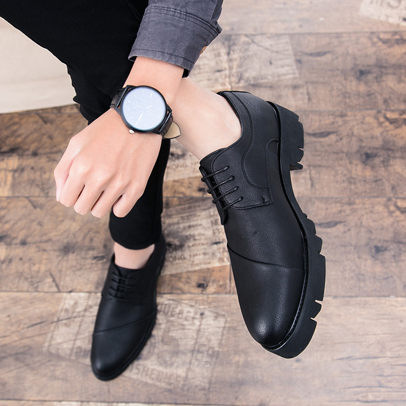 حذاء رجالي مدبب من الجلد ، نعل - مراجعة Men Shoes Prada وسعره