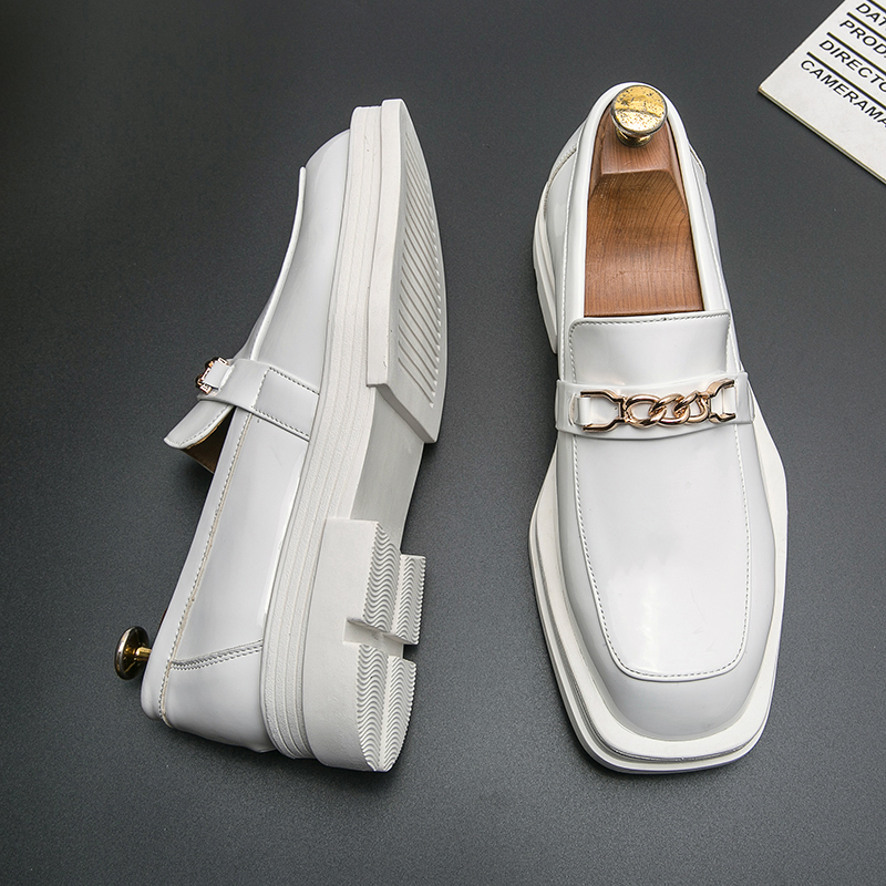 الذكور الفاخرة الأبيض المتسكعو - مراجعة Men Shoes Prada وسعره
