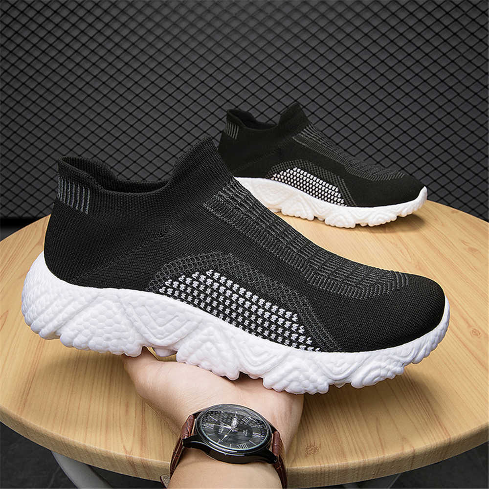 يزيد المظهر المسطح أحذية رياضي - مراجعة Men Shoes Runners وسعره