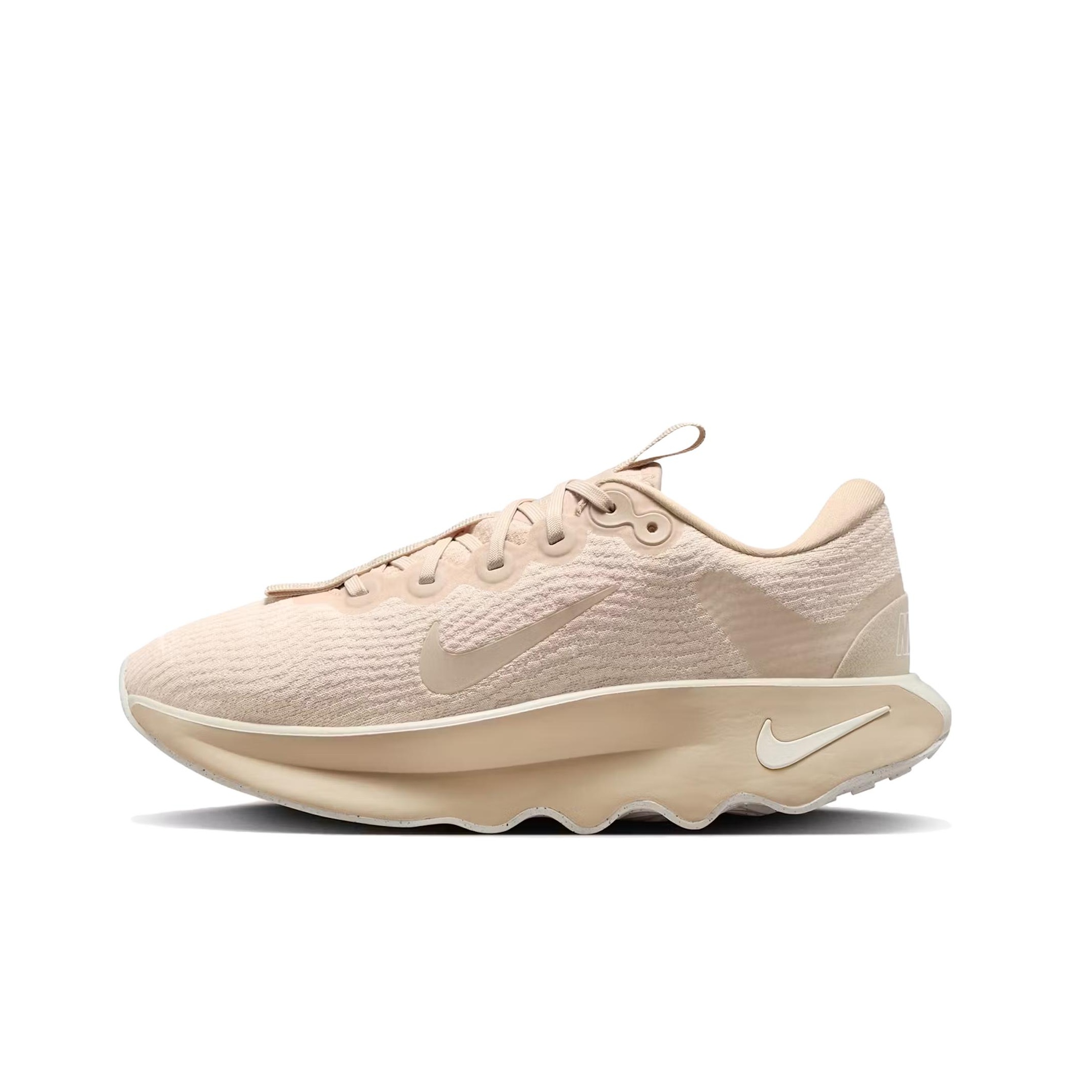 حذاء نايك موتيفا للنساء مقاوم  - مراجعة Men Shoes Nike وسعره