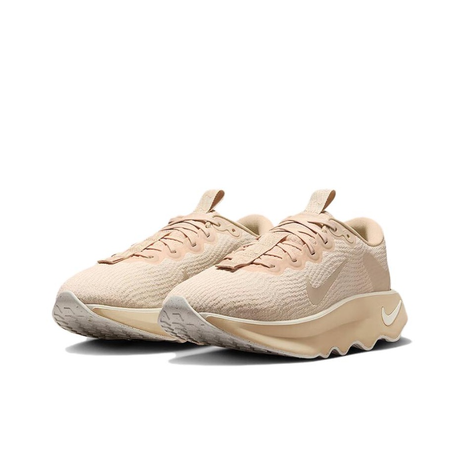 حذاء نايك موتيفا للنساء مقاوم  - مراجعة Men Shoes Nike وسعره